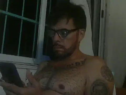 Snapshot of el_principe_hot chatting on 01/08/25, 05:05 el principe hot online show from 01/08/25, 05:05