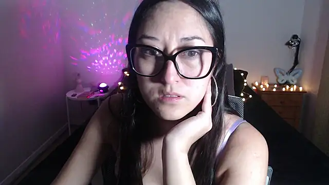 Ninimoon online show from 01/07/26, 03:31