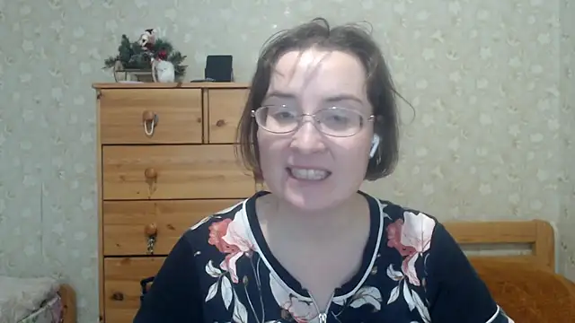 Smart Rose online show from 02/13/26, 01:40