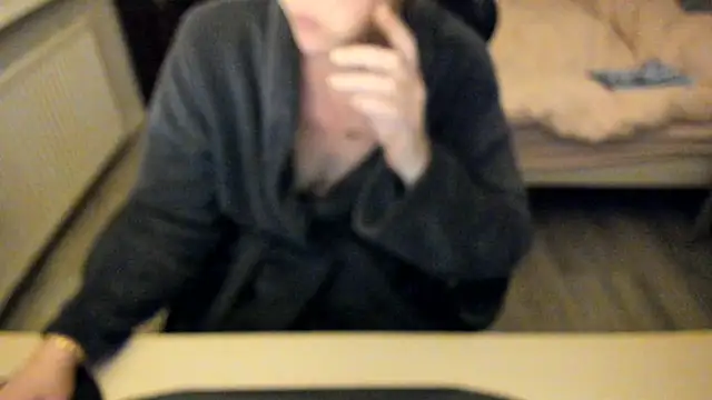 minoesje37 online show from 02/06/25, 08:45