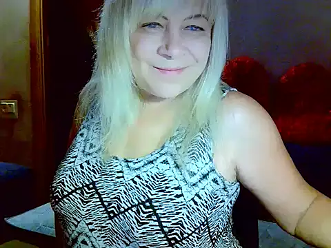 AgoniA7 online show from 10/27/25, 03:54