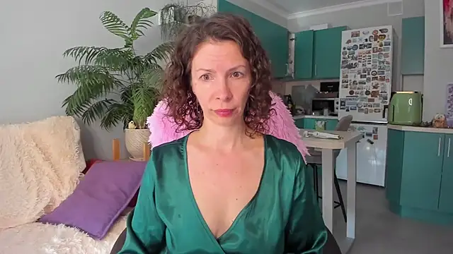 Snapshot of ChristinaGlory chatting on 05/09/26, 02:55 ChristinaGlory online show from 05/09/26, 02:55