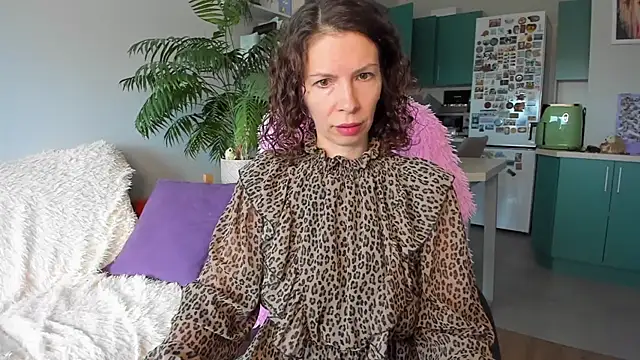 Snapshot of ChristinaGlory chatting on 05/30/26, 08:33 ChristinaGlory online show from 05/30/26, 08:33