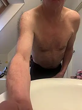 Snapshot of outlaw200 chatting on 12/22/24, 12:38 outlaw200 online show from 12/22/24, 12:38