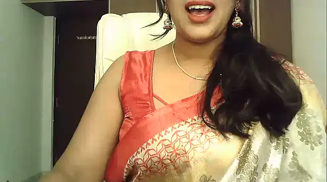 Snapshot of Spandana_Sweety chatting on 01/29/25, 11:51 Spandana Sweety online show from 01/29/25, 11:51