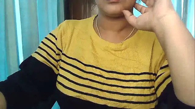 Snapshot of Spandana_Sweety chatting on 09/14/25, 06:45 Spandana Sweety online show from 09/14/25, 06:45