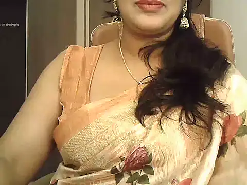 Snapshot of Spandana_Sweety chatting on 12/01/25, 06:18 Spandana Sweety online show from 12/01/25, 06:18