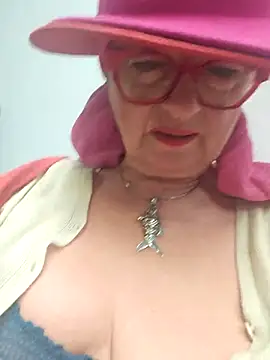 MucMilf59 online show from 10/28/25, 10:41