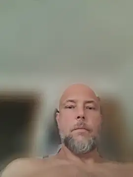 Snapshot of CHIP3NDALES41 chatting on 07/18/26, 05:28 CHIP3NDALES41 online show from 07/18/26, 05:28