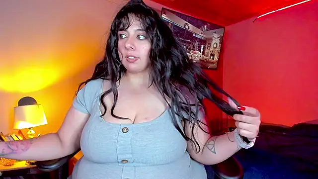 coraline latin online show from 12/05/24, 01:36