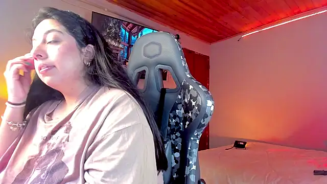 coraline latin online show from 01/03/25, 09:47