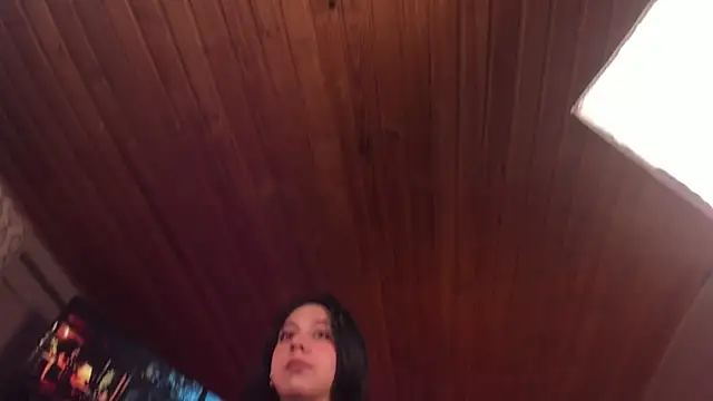 coraline latin online show from 02/28/25, 10:28