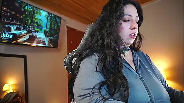 coraline latin online show from 04/07/26, 11:32