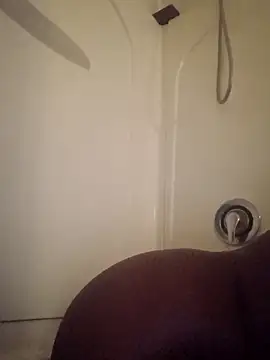 Snapshot of Xochillovemoney2 chatting on 04/07/26, 08:15 Xochillovemoney2 online show from 04/07/26, 08:15