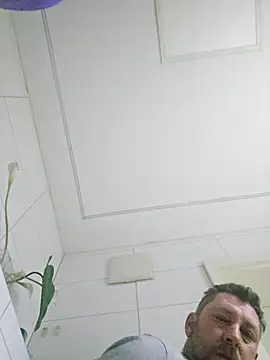 ktmtom247 online show from 12/17/25, 04:18