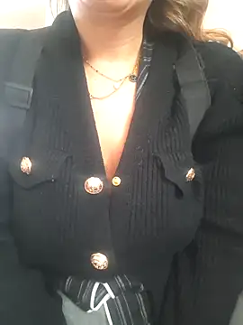 fammefatale1987 online show from 11/29/25, 02:42