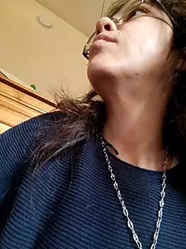 rposhta1991 online show from 10/22/25, 08:25