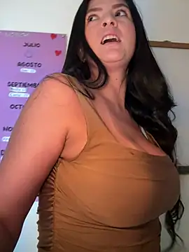 Carolina Novoa online show from 02/06/25, 09:38