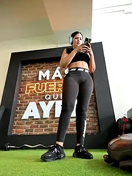 Carolina Novoa online show from 10/22/25, 03:23