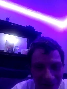 Snapshot of shawnbang614 chatting on 02/18/25, 12:39 shawnbang614 online show from 02/18/25, 12:39