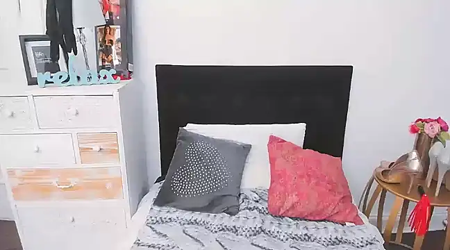 sweetMariina online show from 02/02/25, 09:19