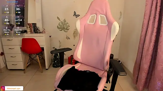 Fallengangel online show from 12/17/24, 10:55