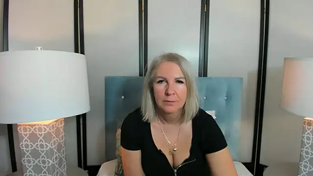 EricaTop online show from 12/22/24, 05:56