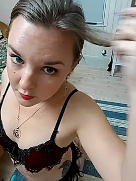 SwedishJennifer online show from 11/05/25, 08:09