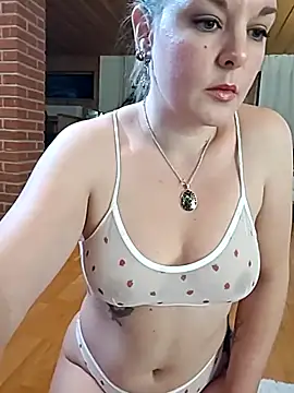 SwedishJennifer online show from 11/19/25, 03:01