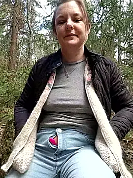 SwedishJennifer online show from 04/03/26, 12:03