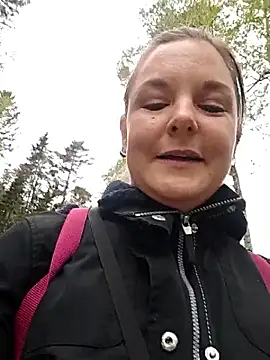 Snapshot of SwedishJennifer chatting on 05/19/26, 12:11 SwedishJennifer online show from 05/19/26, 12:11