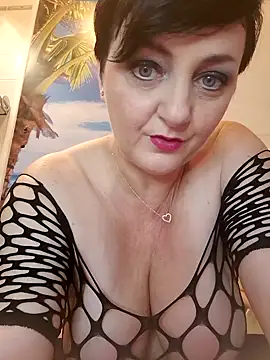 lucillabollente online show from 09/11/25, 04:34