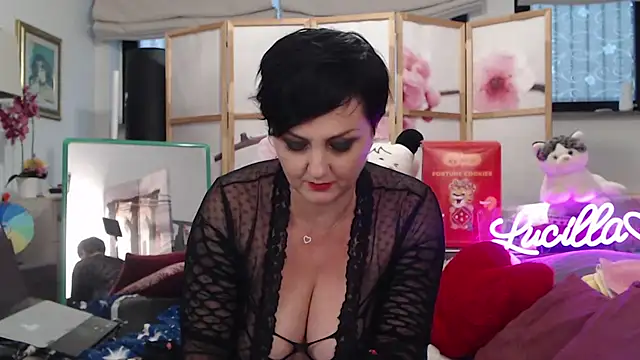 lucillabollente online show from 09/22/25, 04:20