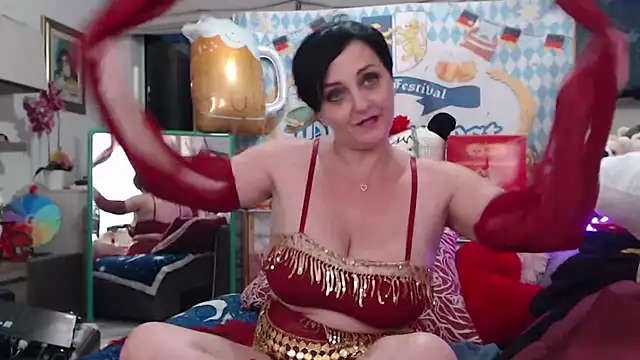 lucillabollente online show from 09/27/25, 05:18