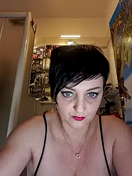 lucillabollente online show from 02/02/26, 05:06