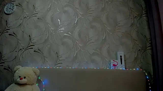 Malika Lisan online show from 03/21/25, 04:49