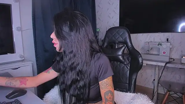 Lisegg  online show from 01/22/25, 09:32