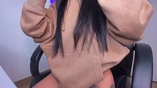 Lisegg  online show from 03/11/25, 06:19