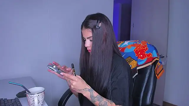 Snapshot of Lisegg_ chatting on 05/29/26, 10:35 Lisegg online show from 05/29/26, 10:35