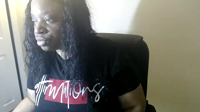 Sexymona1218 online show from 02/13/26, 06:53