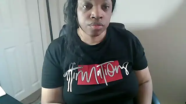 Sexymona1218 online show from 05/18/26, 01:39