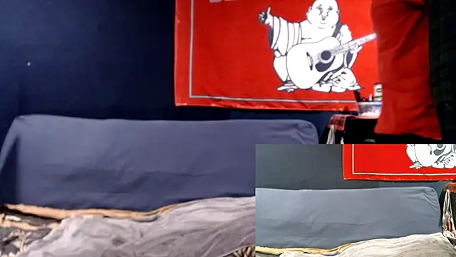 Snapshot of iBreakHeartz chatting on 01/18/25, 02:58 iBreakHeartz online show from 01/18/25, 02:58