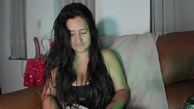 DeesseLuxure online show from 11/19/25, 08:14