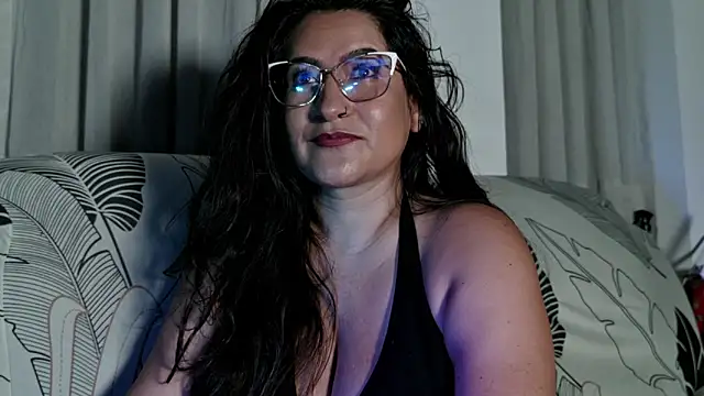 DeesseLuxure online show from 04/27/26, 07:17