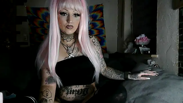 Snapshot of RoxxyInk chatting on 01/22/25, 11:10 RoxxyInk online show from 01/22/25, 11:10