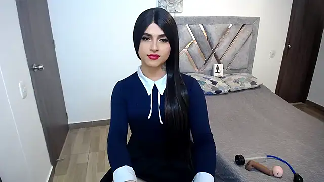 kamila martin online show from 11/13/25, 06:40