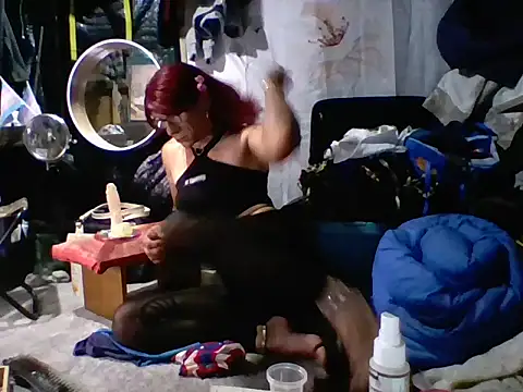 Snapshot of sissyvee chatting on 09/12/25, 09:59 sissyvee online show from 09/12/25, 09:59