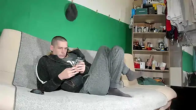 Snapshot of viraglaci18@xh chatting on 02/07/26, 05:55 viraglaci18xh online show from 02/07/26, 05:55