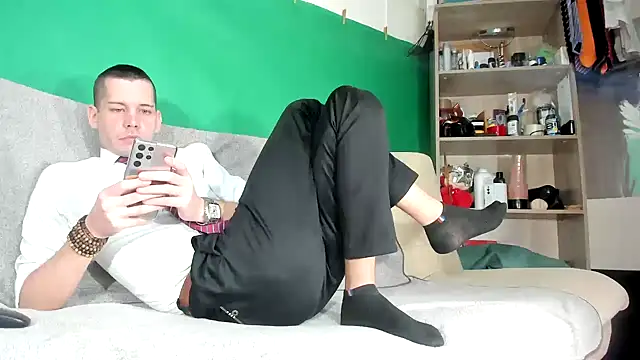 Snapshot of viraglaci18@xh chatting on 03/02/26, 02:13 viraglaci18xh online show from 03/02/26, 02:13