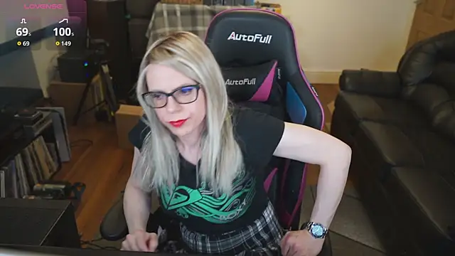 KelseyCobalt online show from 10/19/25, 08:20